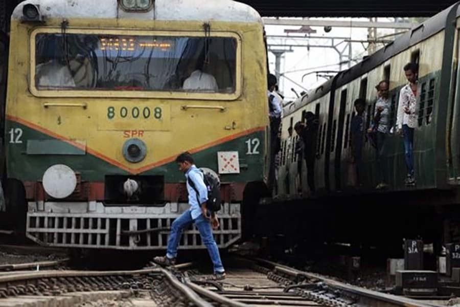 India train delay due to 'drunk' station master