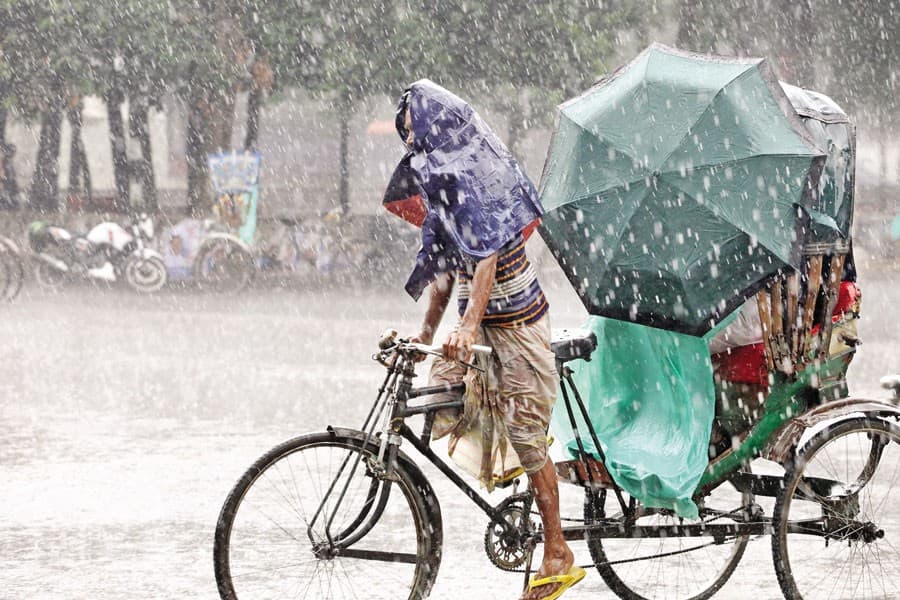 Deep depression in bay triggers torrential rain