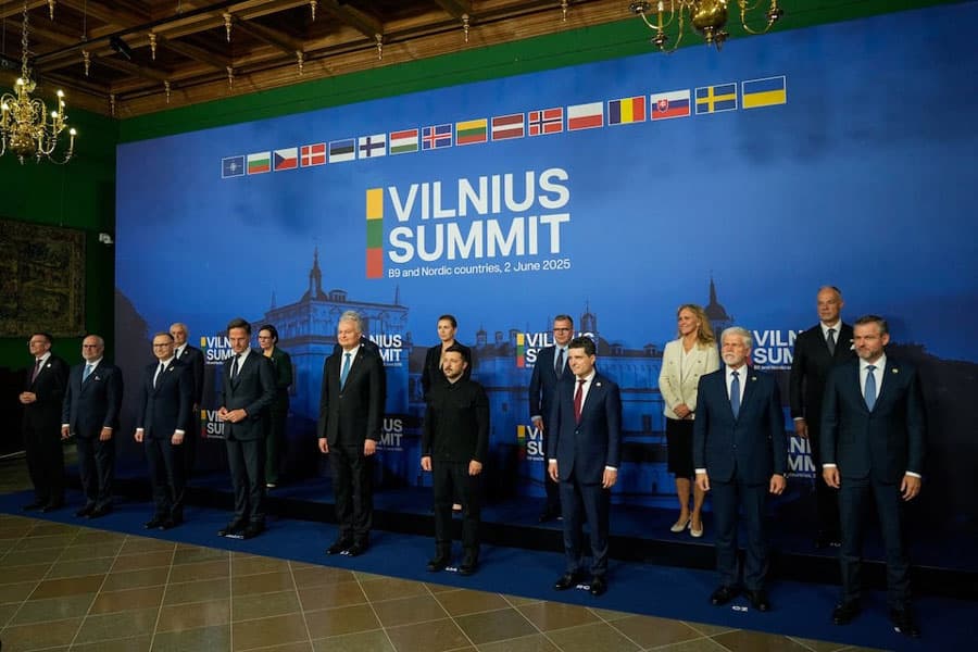 NATO east flank backs Ukraine membership, Poland, Romania and Lithuania say
