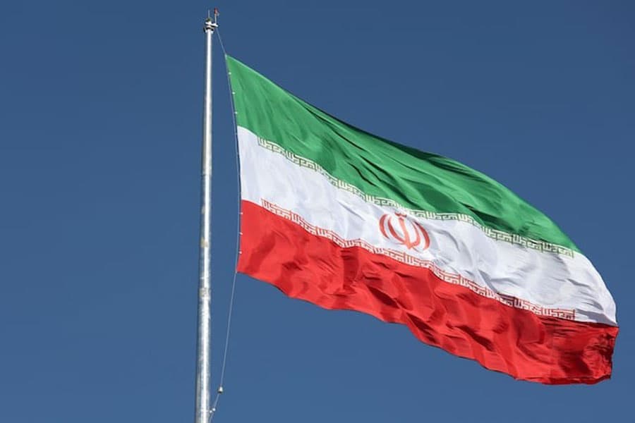 Iran's Guards call on Israel's Tel Aviv residents to evacuate, media says