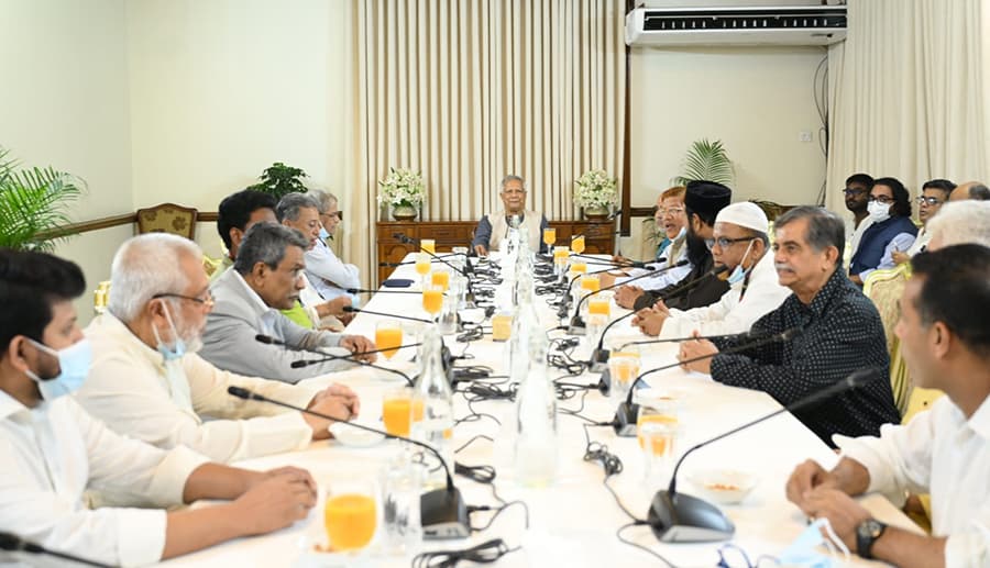 CA's meeting with major political parties stresses proactive role in maintaining law and order