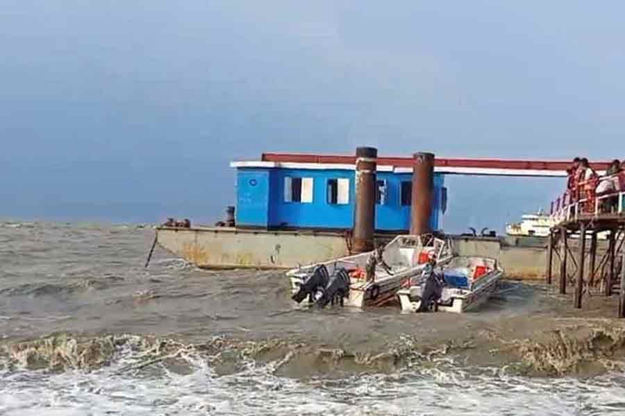 Flood alert issued for low-lying coastal areas