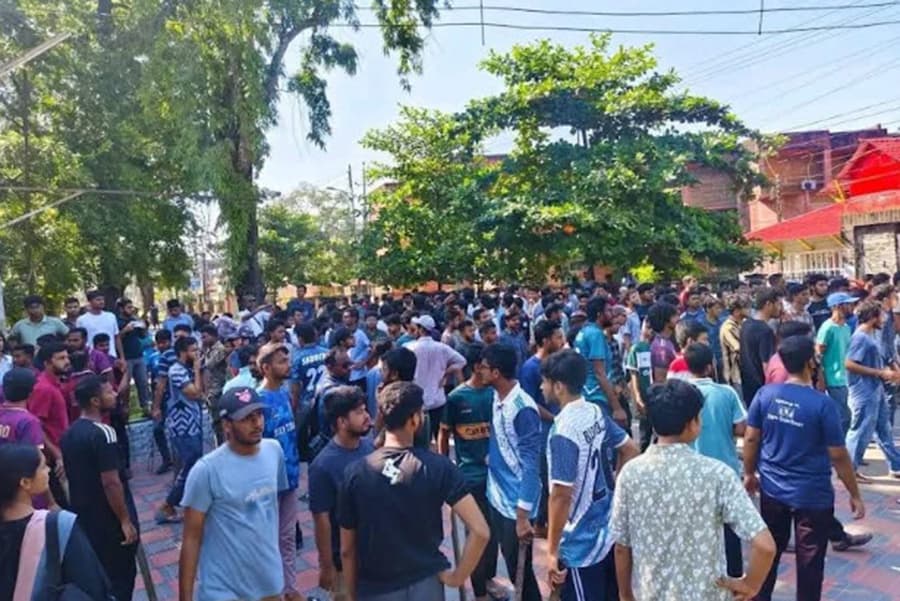 BAU students refuse to vacate halls