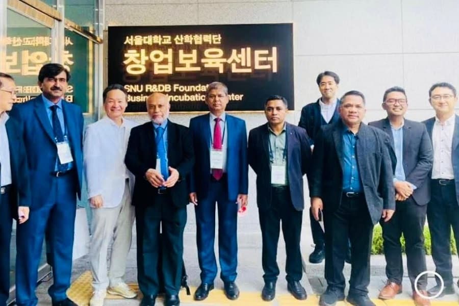 দক্ষিণ কোরিয়ায় জিএইচএএন কর্মশালায় বাকৃবি উপাচার্যের যোগদান