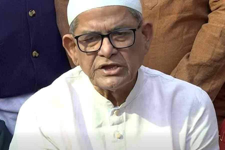 Prison sentence during AL tenure responsible for Khaleda’s illness: Fakhrul