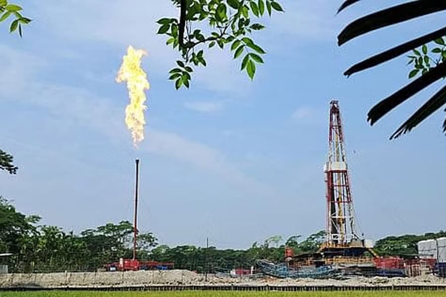 Govt mulls converting Bhola island gas to LNG