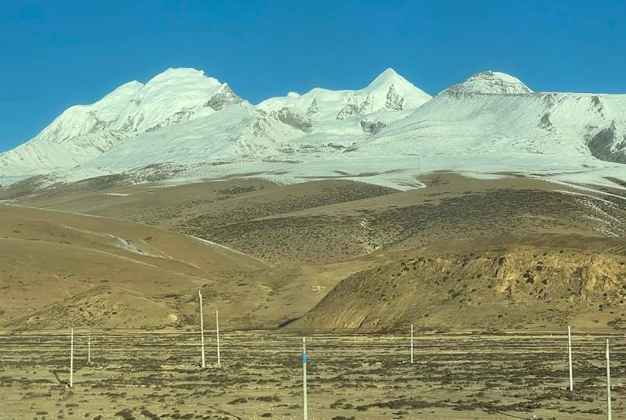 Journey to Lhasa via the world's highest railway