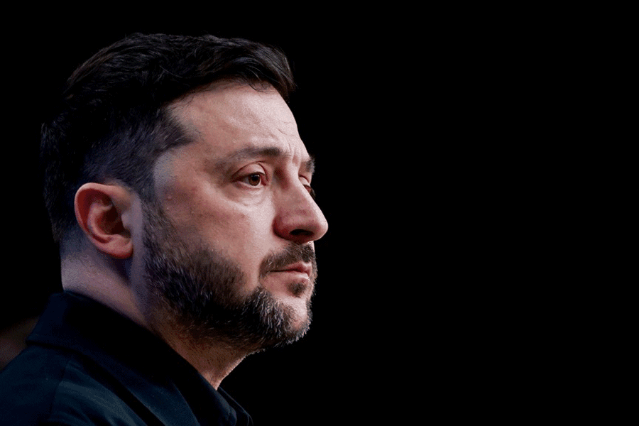 Asked about NATO, Zelensky says Ukraine should not change its constitution