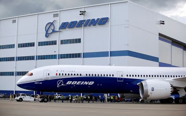 Biman decides to buy 14 aircraft from Boeing