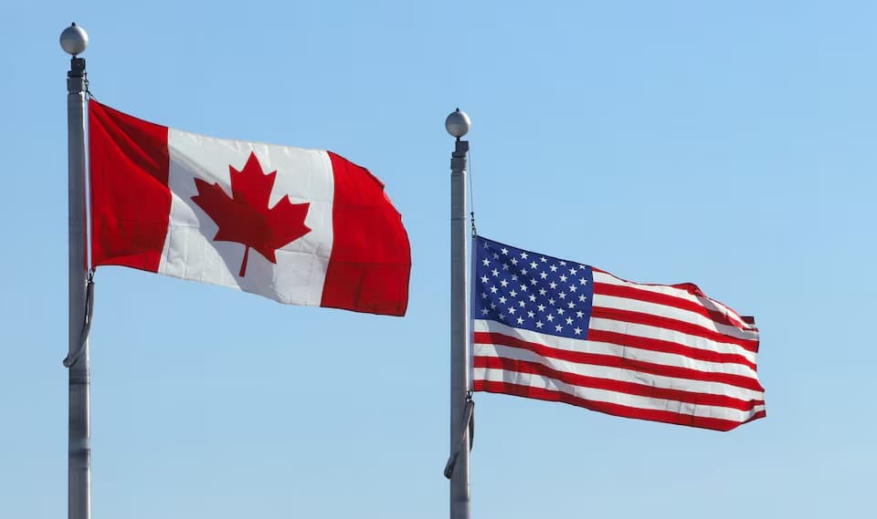 Trump threatens Canada with 100pc tariff over pending trade deal with China