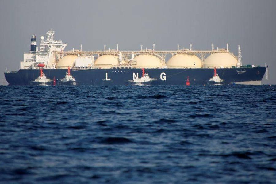 Govt to procure five cargoes of LNG