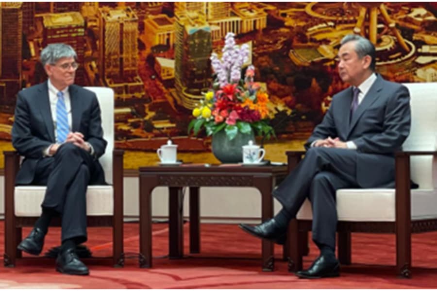 Senior Chinese diplomat meets US delegation