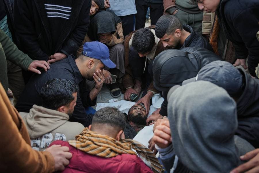 Gaza’s Nasser Hospital condemns move by MSF to suspend most services