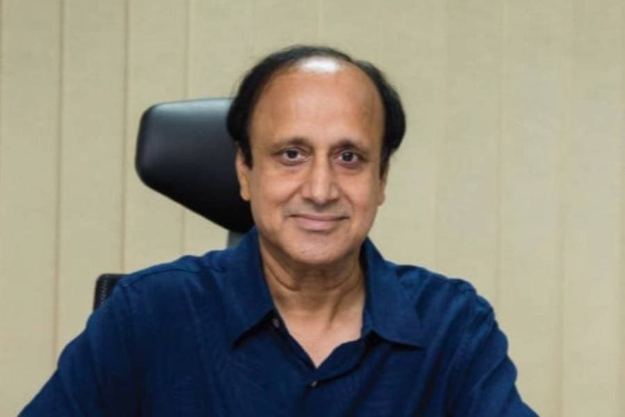 BB postpones MPC meeting on rate cut as economist Sadiq Ahmed resigns