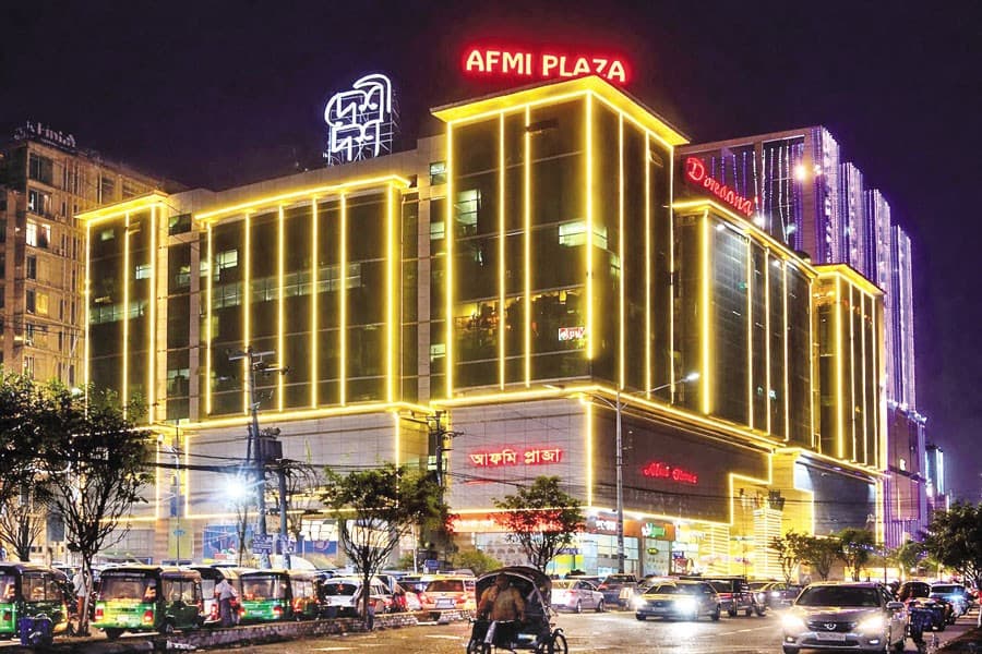 Use of decorative lights continues despite government ban