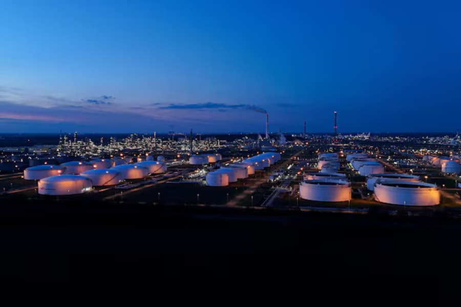 Iran war energy shock sparks global push to reduce fossil fuel dependence