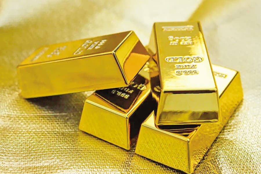 Gold prices sees worst rate drop in over 40 years