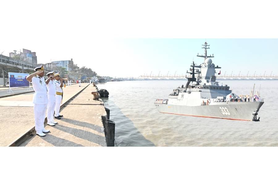Russian naval ships arrive in Chattogram on goodwill visit