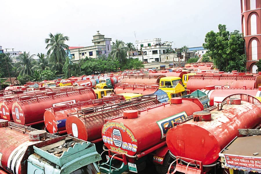 Fuel supply disruptions hit transport, industries in Ctg
