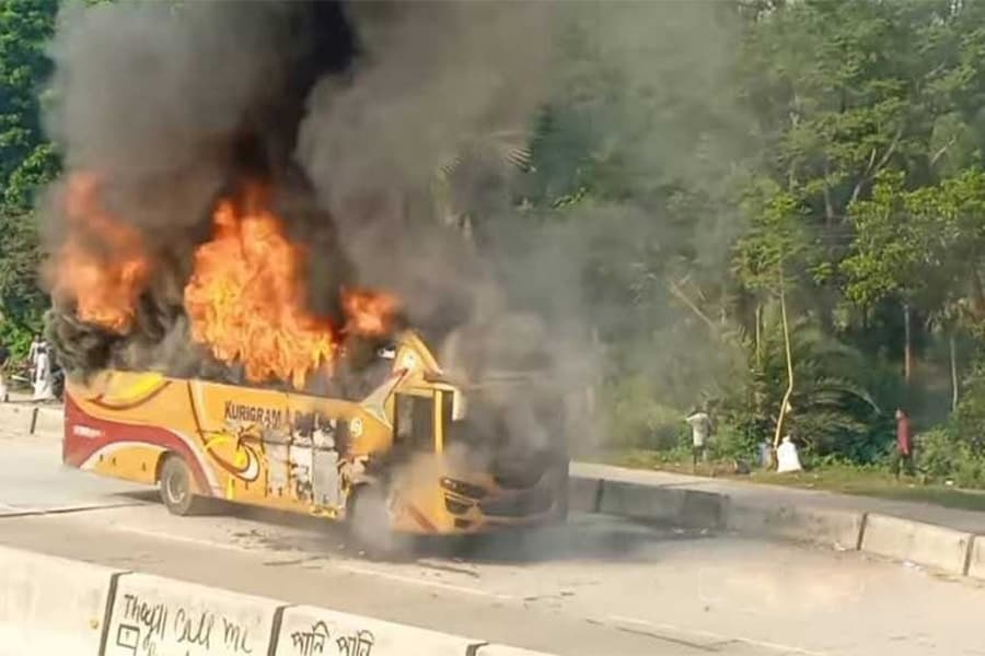 Moving bus catches fire in Bogura