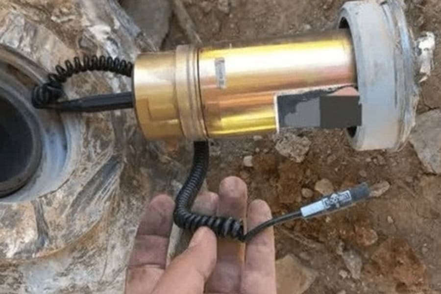 IRGC destroys unexploded bunker-busters, bomblets rockets