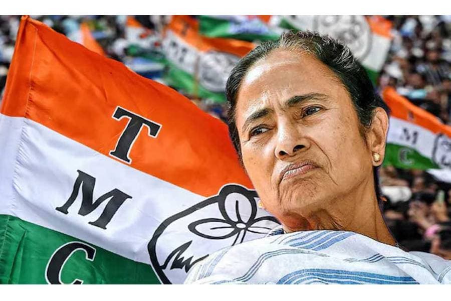 West Bengal Assembly dissolved after Mamata Banerjee refuses to resign: NDTV