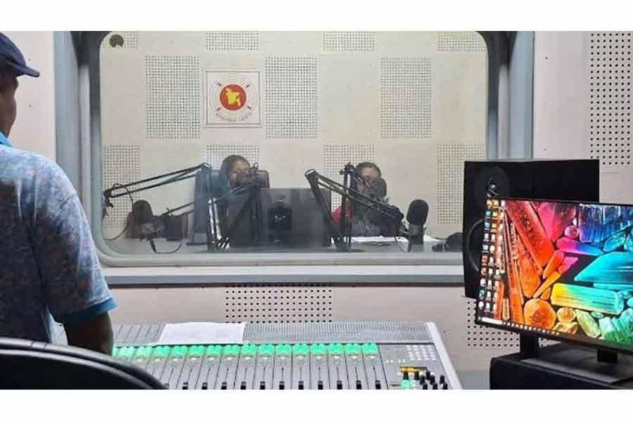 Bangladesh Betar revokes controversial news presenter dress code order