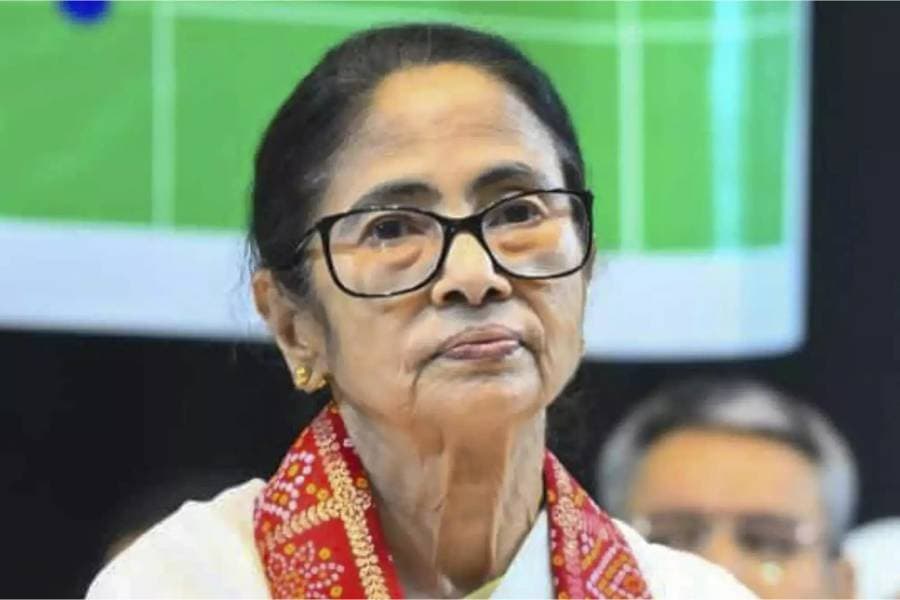 Complaint lodged against Mamata Banerjee over Bangladesh killing remarks