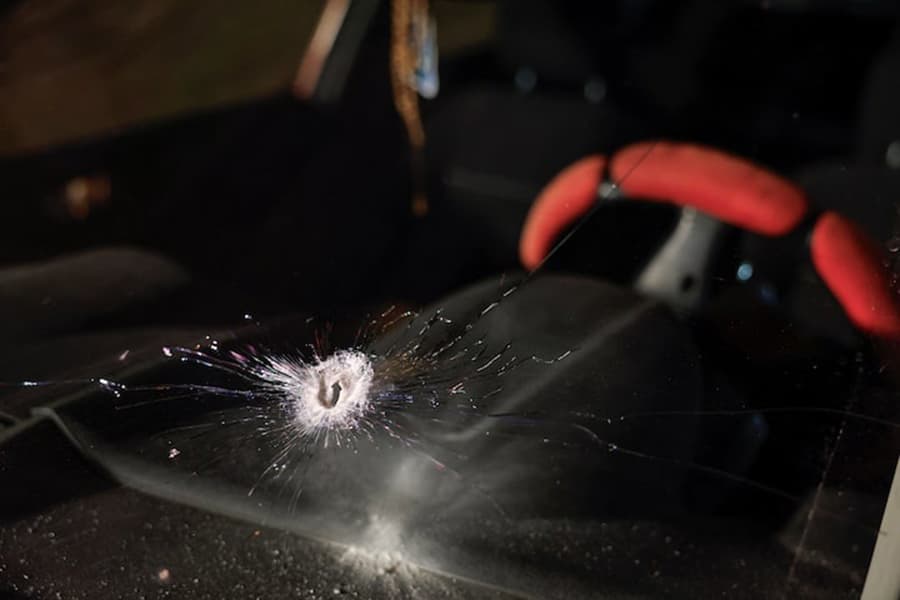 Israeli forces shoot dead Palestinian baby, wound his parents in West Bank