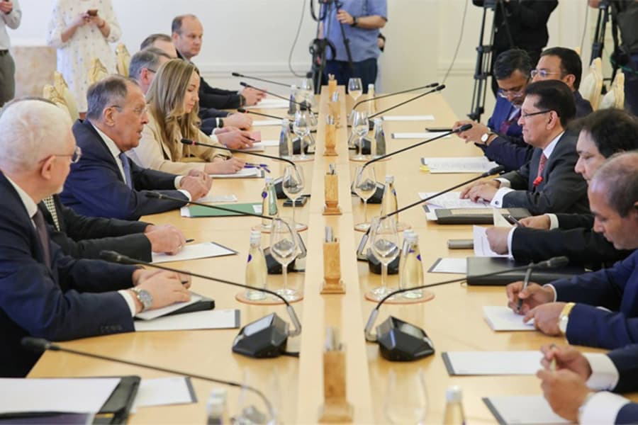 Bangladesh eyes sending 100,000 workers to Russia within next year