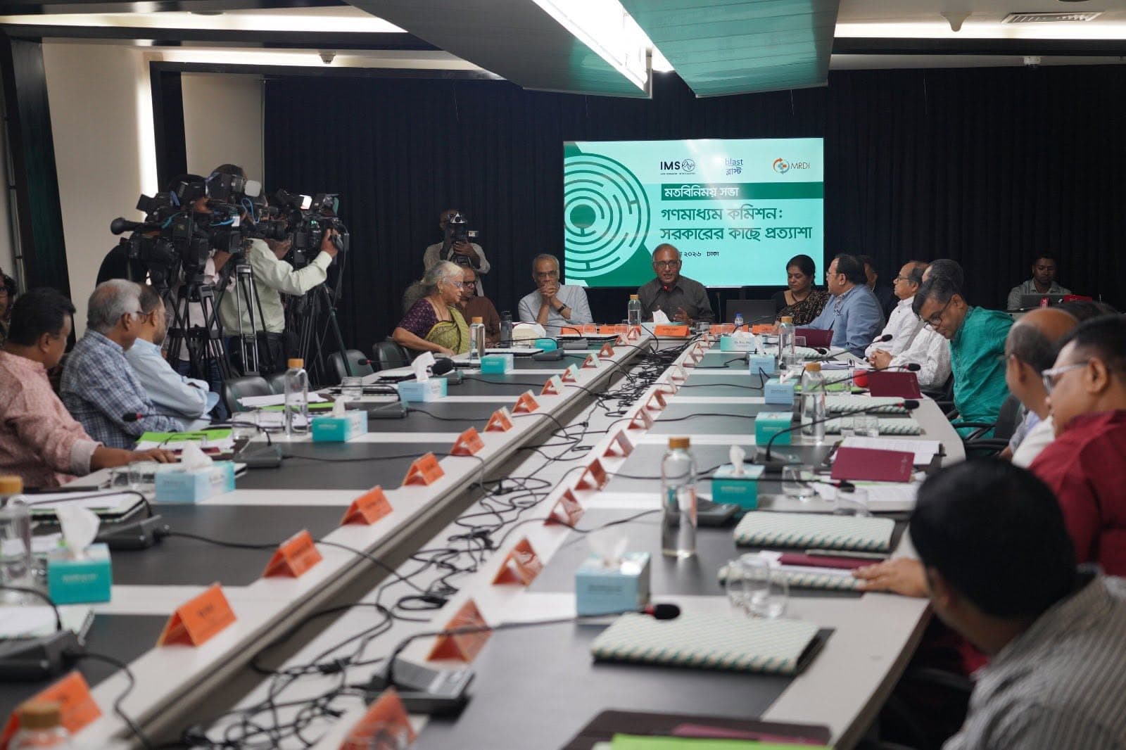 Media leaders seek independent commission to reform sector