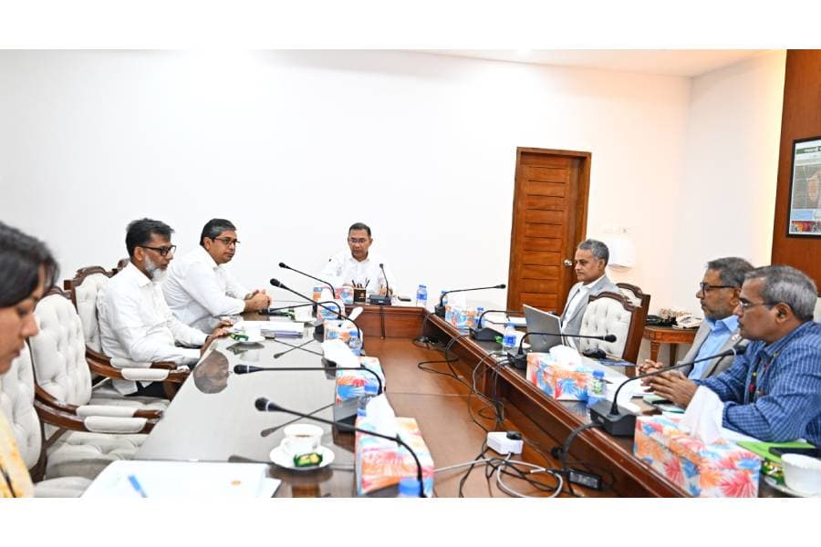 Govt plans modern, time-efficient nationwide rail network