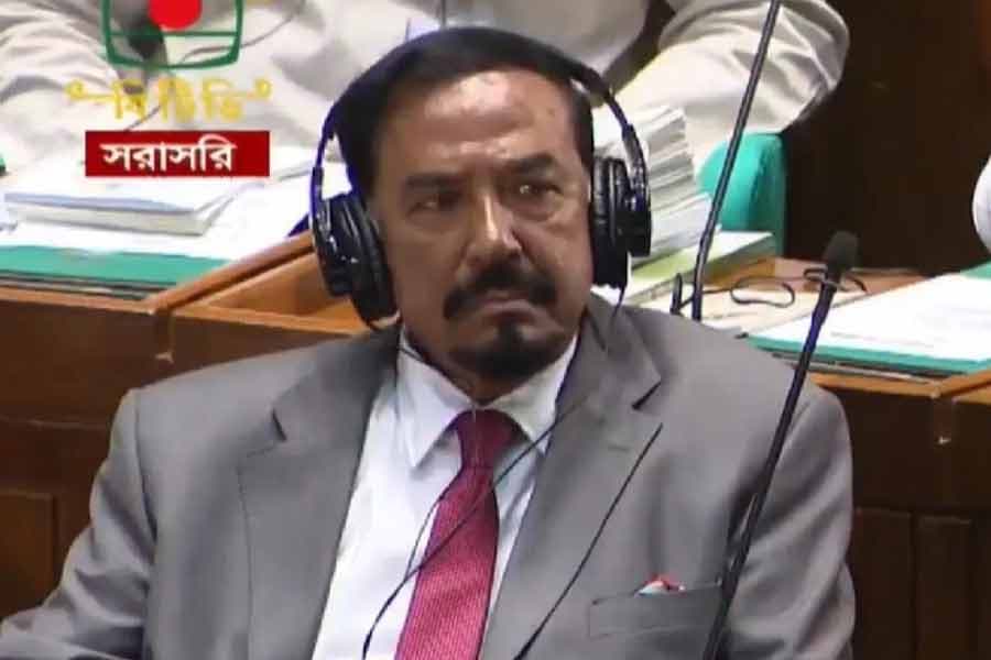 Speaker expunges own 'dark chapter' remark over Mamunul Haque