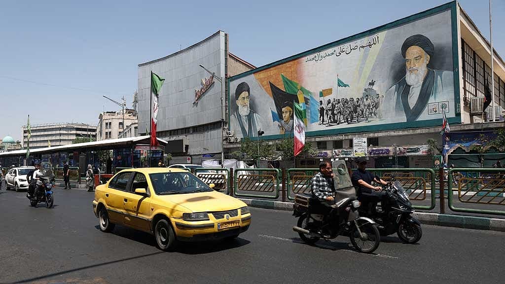 US military carries out fresh strikes on Iran