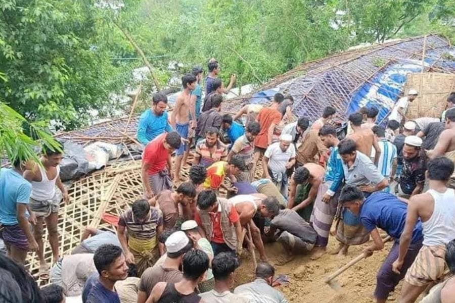 Death toll from Rohingya camp landslide stands to five