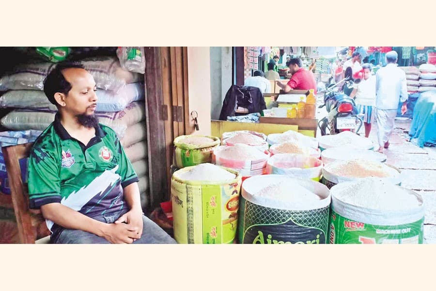 Rice gets costlier battering low-income earners in Rangpur