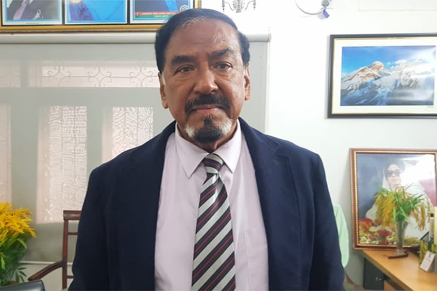 Speaker heads to Qatar, will convey PM's condolences over former emir's death