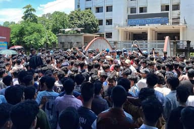 Ctg protests demand unified HSC exam schedule