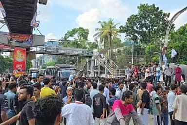 HSC protesters return to Science Lab