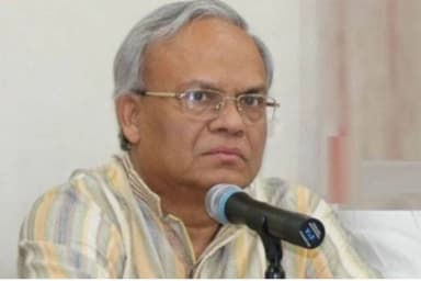 Rizvi suggests postponement of HSC exams amid flood
