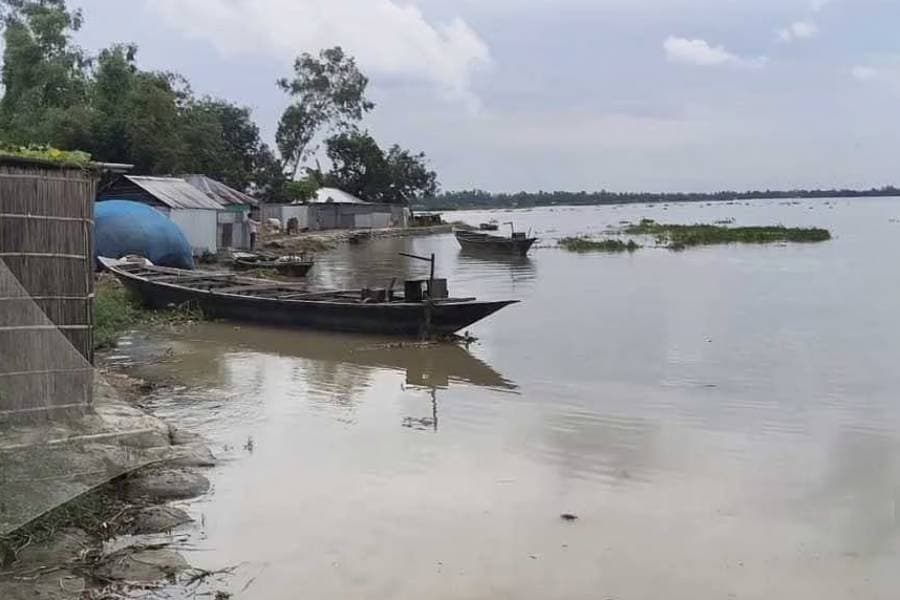 Flooding eases in four districts but rivers threaten Moulvibazar, Habiganj
