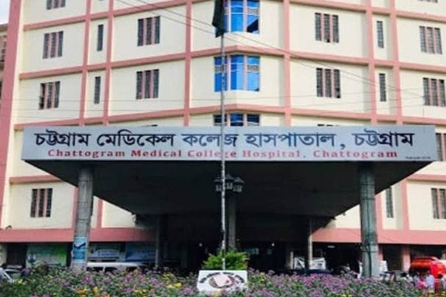 10 people injured in Ctg salt factory fire