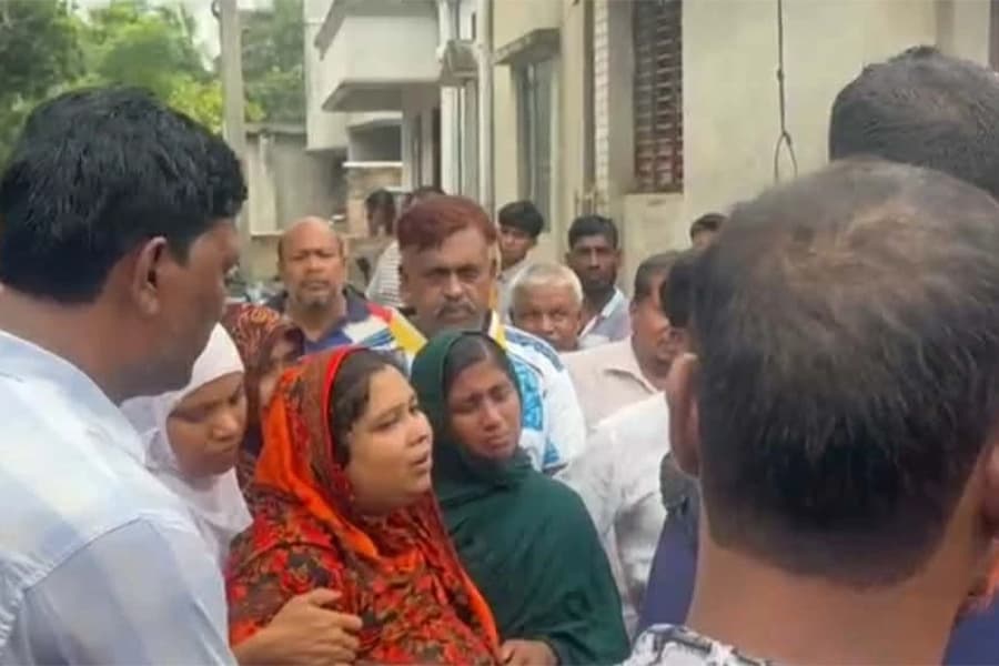 Argentina fan found hanging in Kushtia after reported argument with wife