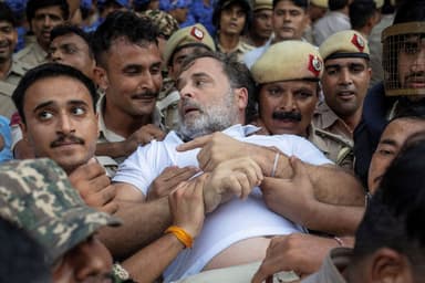 India student protests give opposition a rare opening against Modi