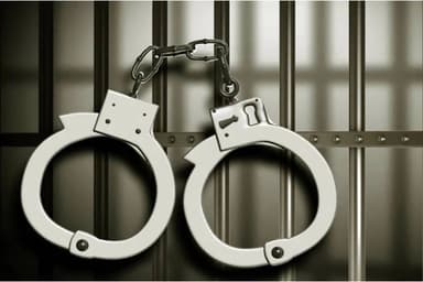 CTTC arrests 5 suspected muggers at Karwan Bazar