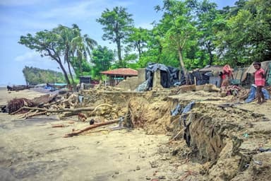 COX'S BAZAR DISTRICT: Breached embankments leave Kutubdia residents in hardship