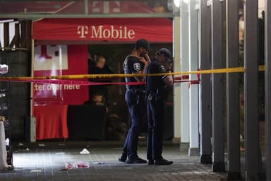 Three dead, four wounded in Seattle food festival shooting