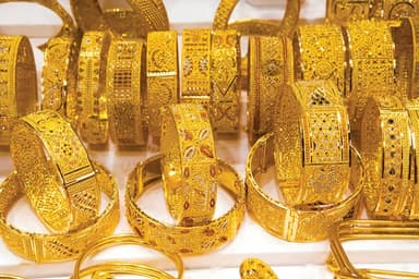 Gold price rises by Tk 2,216 per bhori