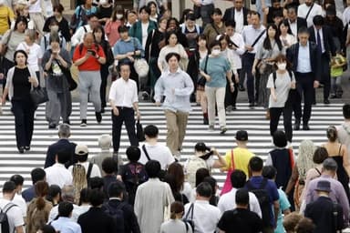 Japan's national population hits 42-year low