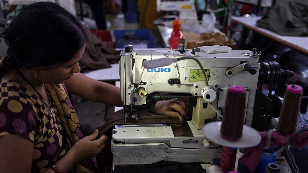 Rising temperature takes toll on RMG workers in Bangladesh